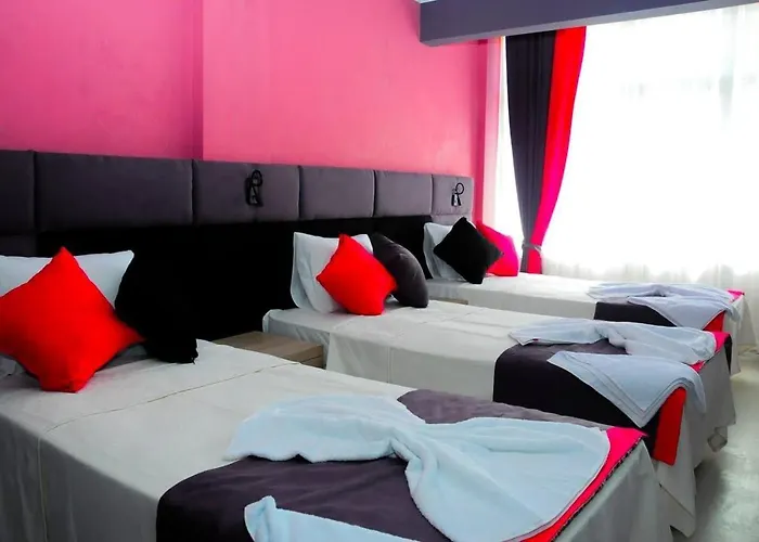 Port Hotel 3*