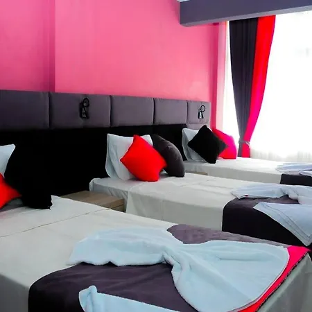 Port Garden فندق 3*